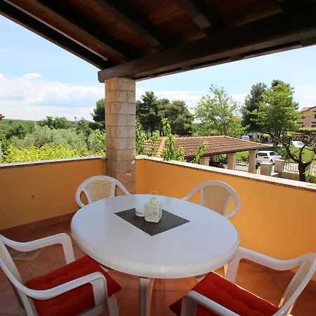 Charmantes Nur 700 Meter Zum Mit Garten, Waschmaschine, Wifi